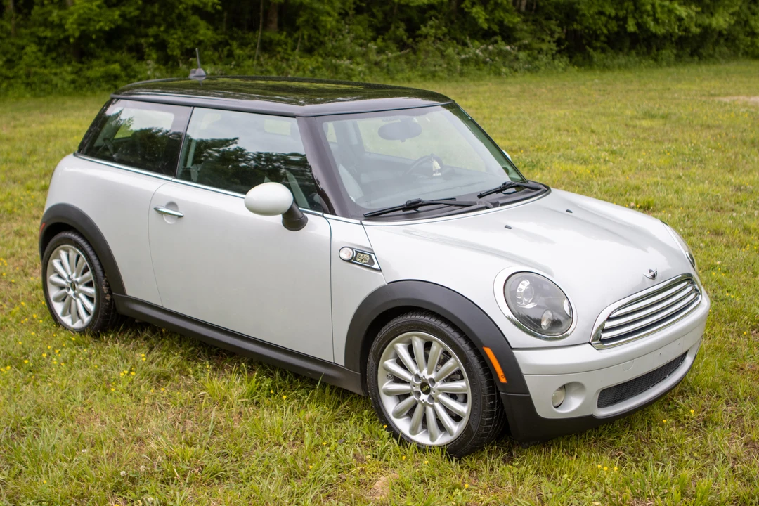 2010 Mini Mini 2nd Gen - Image 17 of 31