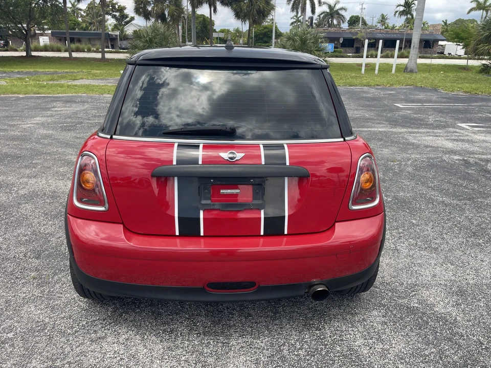 2010 Mini Mini 2nd Gen - Image 5 of 31