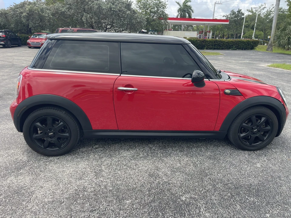 2010 Mini Mini 2nd Gen - Image 7 of 31