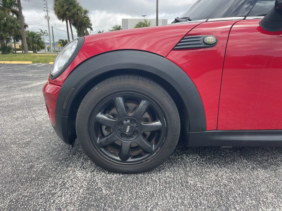 2010 Mini Mini 2nd Gen - Image 14 of 31