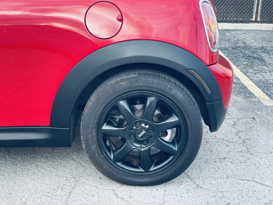 2010 Mini Mini 2nd Gen - Image 17 of 31