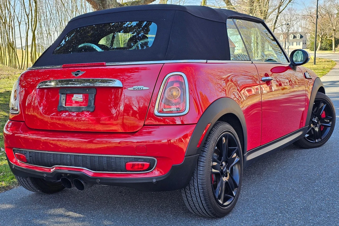 2010 Mini Mini John Cooper Works 2nd Gen - Image 4 of 31