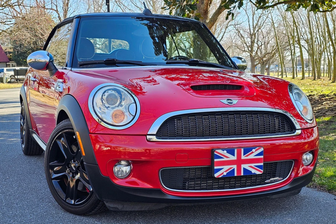 2010 Mini Mini John Cooper Works 2nd Gen - Image 2 of 31