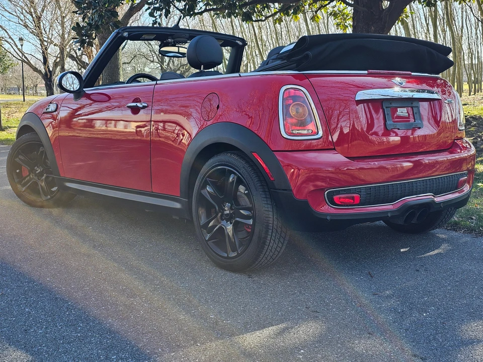 2010 Mini Mini John Cooper Works 2nd Gen - Image 21 of 31
