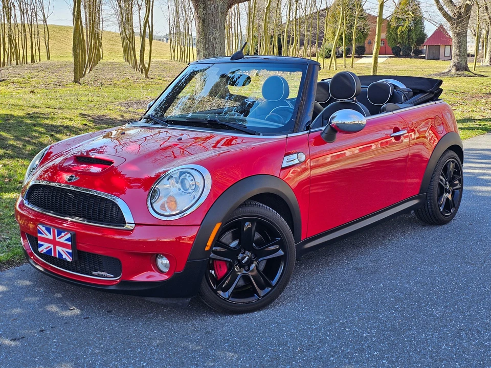 2010 Mini Mini John Cooper Works 2nd Gen - Image 11 of 31