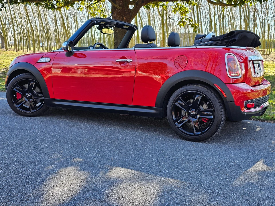 2010 Mini Mini John Cooper Works 2nd Gen - Image 17 of 31