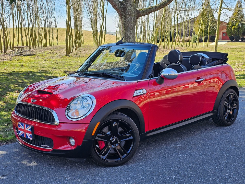 2010 Mini Mini John Cooper Works 2nd Gen - Image 12 of 31