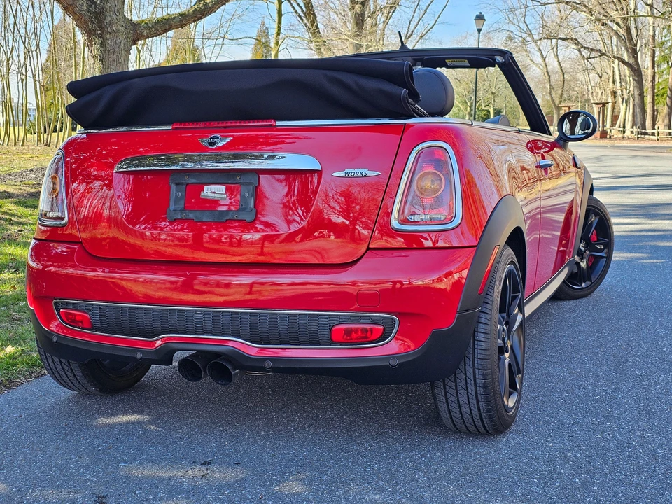 2010 Mini Mini John Cooper Works 2nd Gen - Image 28 of 31