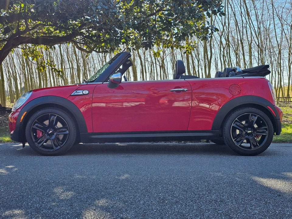 2010 Mini Mini John Cooper Works 2nd Gen - Image 16 of 31