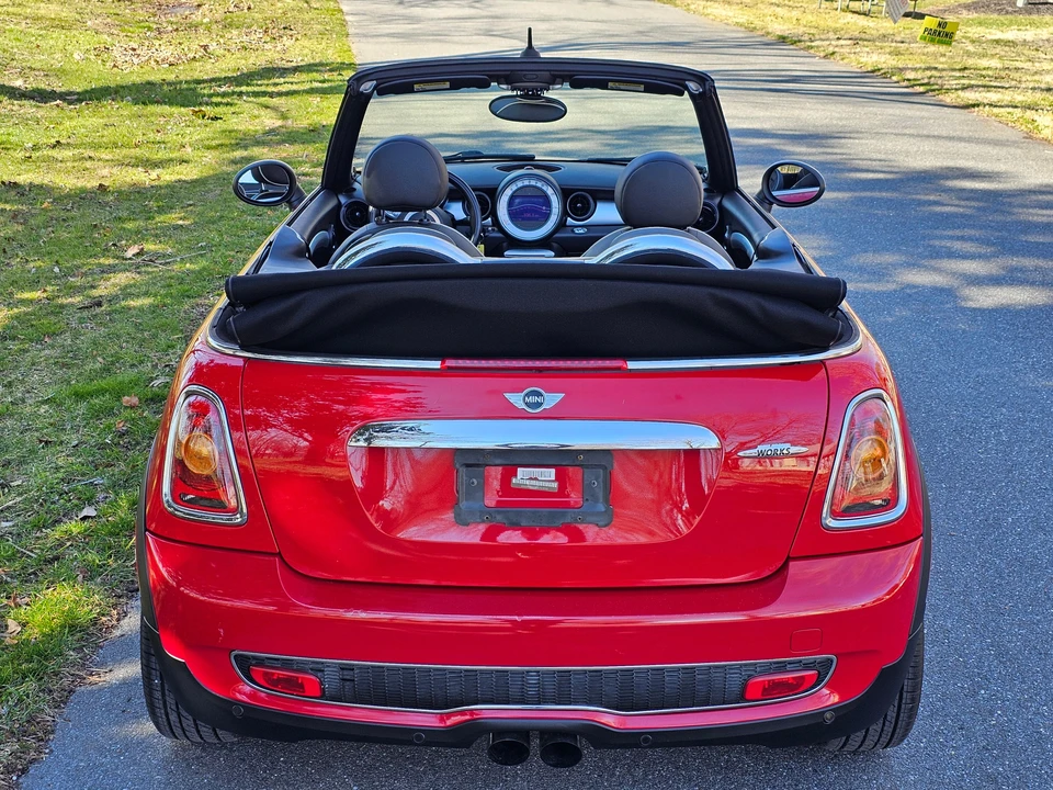 2010 Mini Mini John Cooper Works 2nd Gen - Image 26 of 31