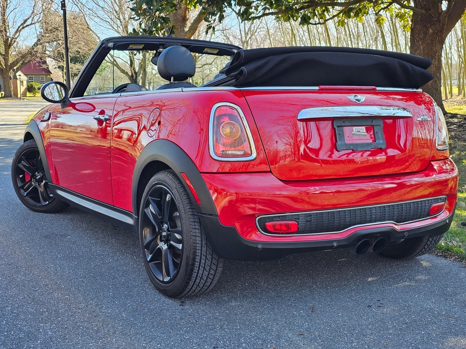 2010 Mini Mini John Cooper Works 2nd Gen - Image 22 of 31