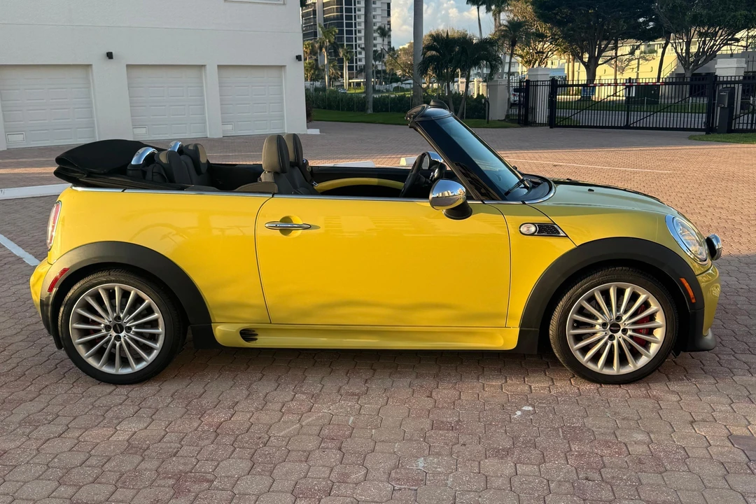 2010 Mini Mini John Cooper Works 2nd Gen - Image 3 of 31