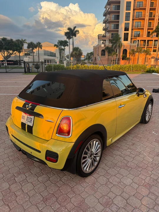2010 Mini Mini John Cooper Works 2nd Gen - Image 11 of 31