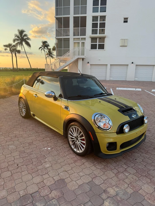 2010 Mini Mini John Cooper Works 2nd Gen - Image 13 of 31