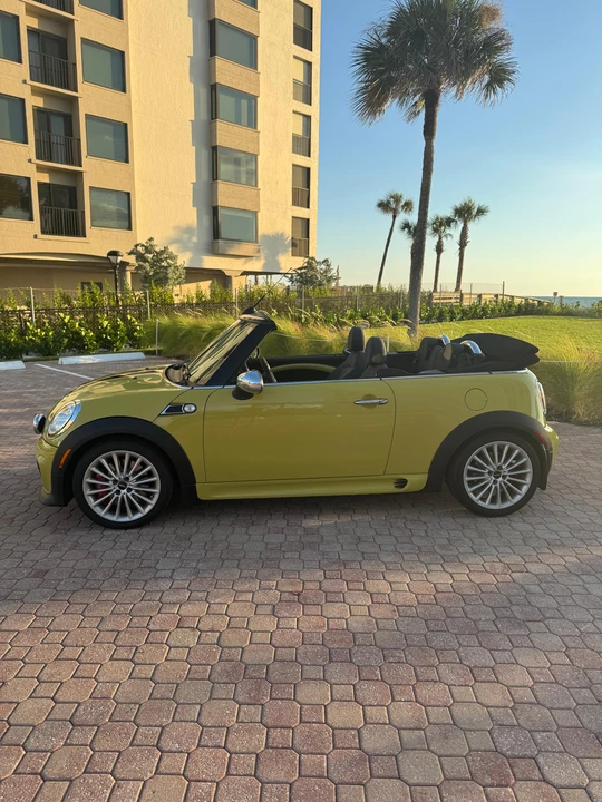 2010 Mini Mini John Cooper Works 2nd Gen - Image 16 of 31