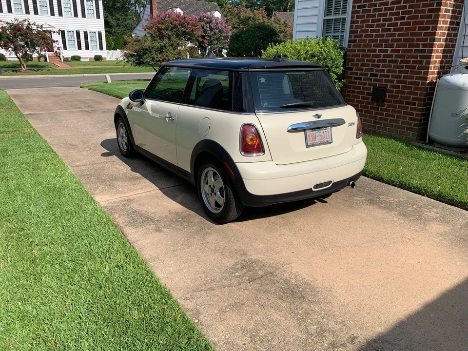 2010 Mini Mini 2nd Gen - Image 7 of 7