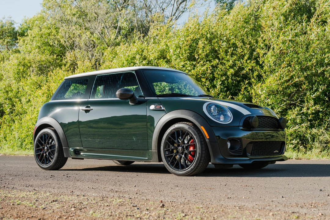 2010 Mini Mini John Cooper Works 2nd Gen - Image 12 of 31