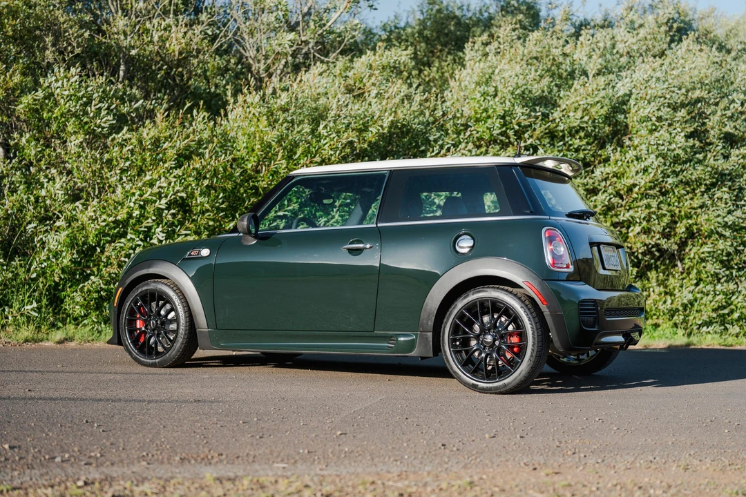 2010 Mini Mini John Cooper Works 2nd Gen - Image 4 of 31