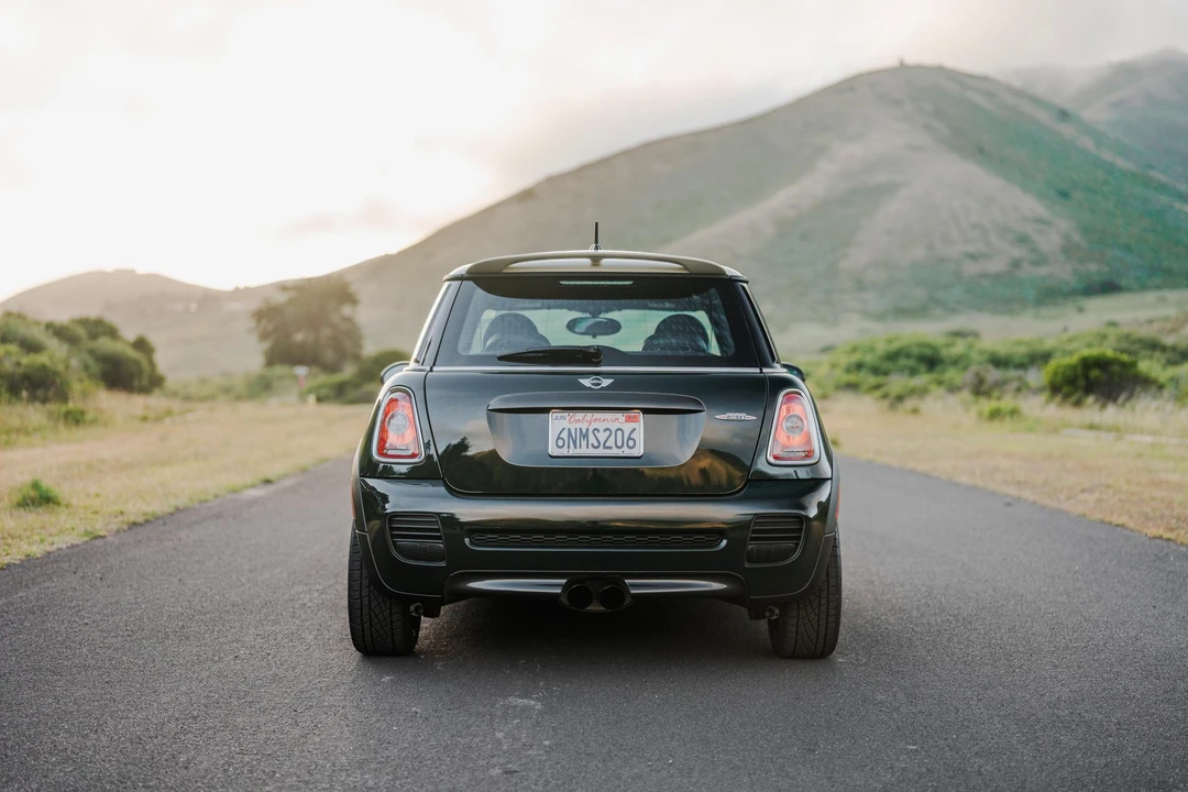 2010 Mini Mini John Cooper Works 2nd Gen - Image 29 of 31
