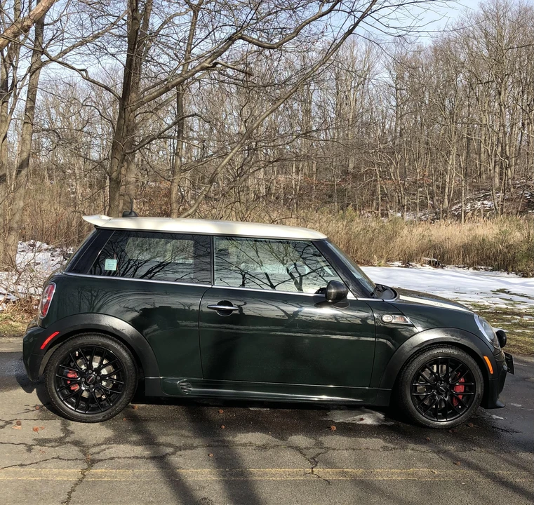 2010 Mini Mini John Cooper Works 2nd Gen - Image 22 of 31