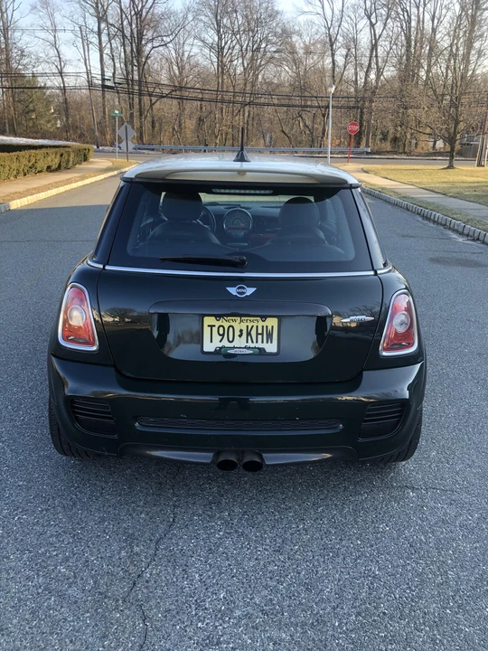 2010 Mini Mini John Cooper Works 2nd Gen - Image 13 of 31