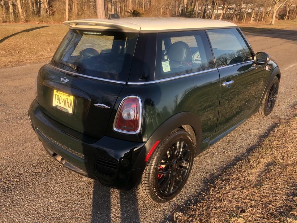 2010 Mini Mini John Cooper Works 2nd Gen - Image 18 of 31