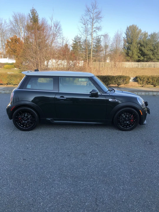 2010 Mini Mini John Cooper Works 2nd Gen - Image 21 of 31