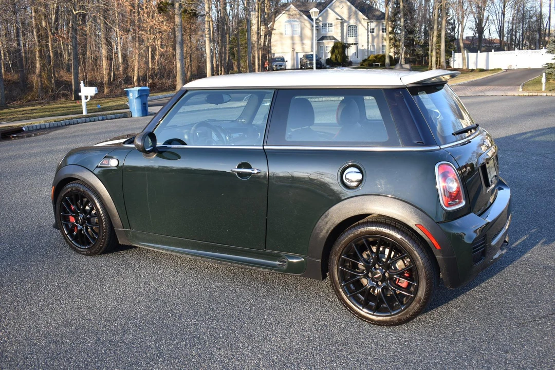2010 Mini Mini John Cooper Works 2nd Gen - Image 10 of 31