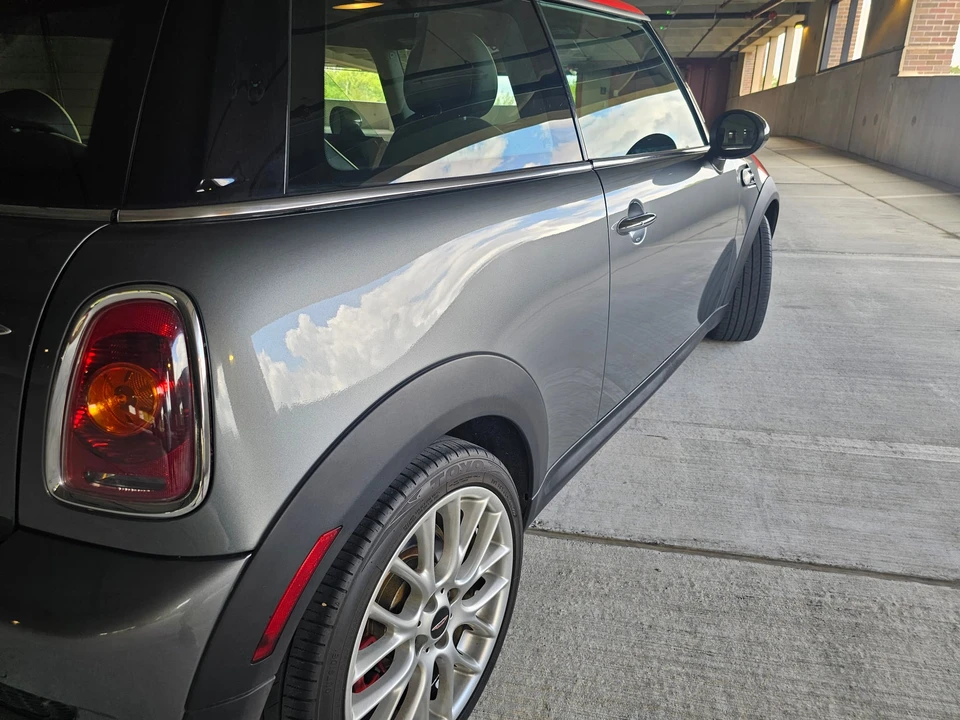 2010 Mini Mini John Cooper Works 2nd Gen - Image 21 of 31