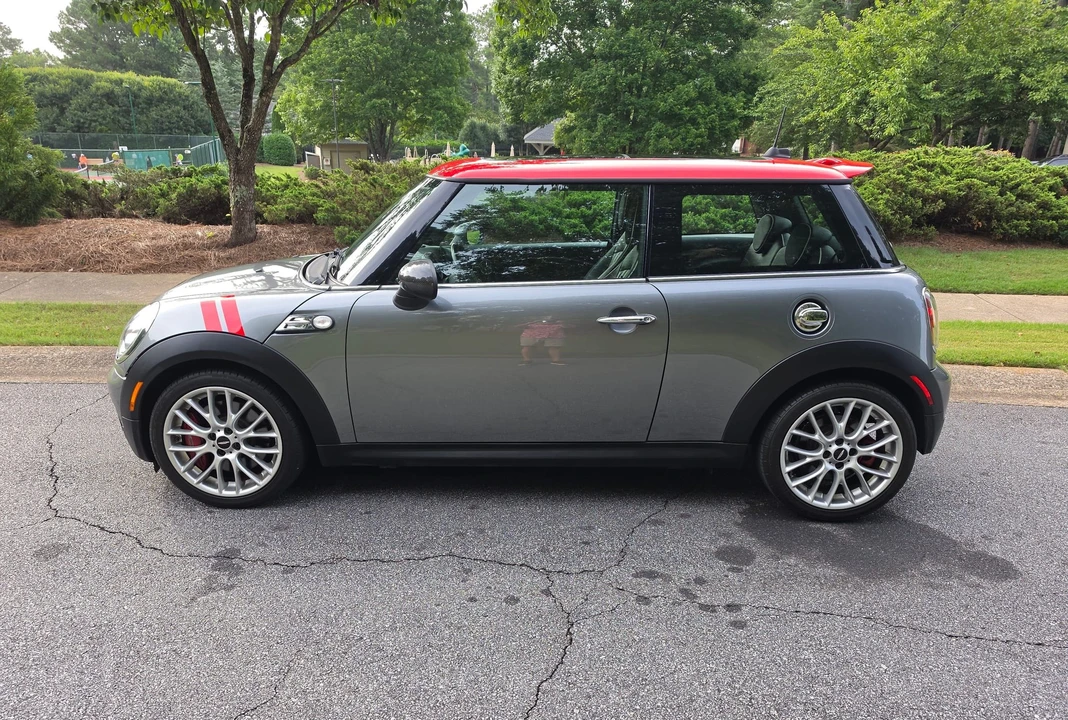 2010 Mini Mini John Cooper Works 2nd Gen - Image 11 of 31