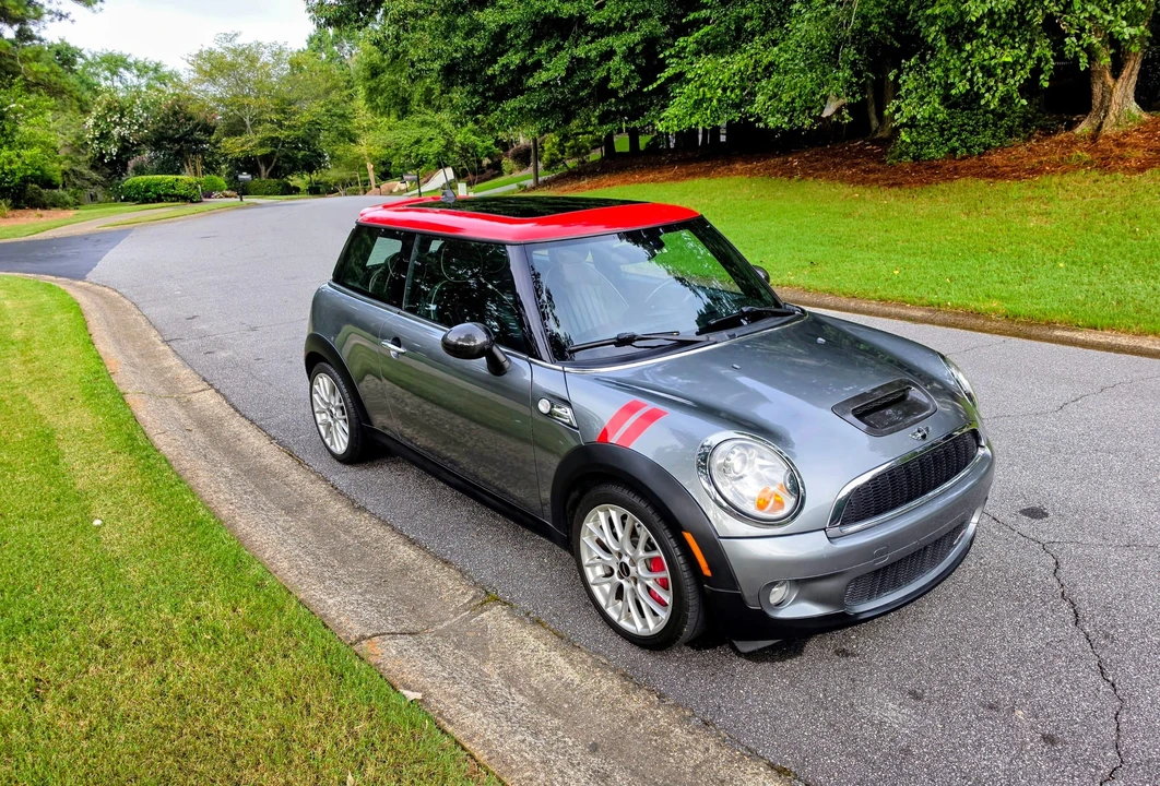 2010 Mini Mini John Cooper Works 2nd Gen - Image 6 of 31
