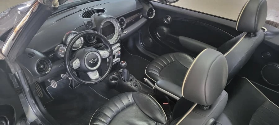 2010 Mini Mini John Cooper Works 2nd Gen - Image 12 of 13