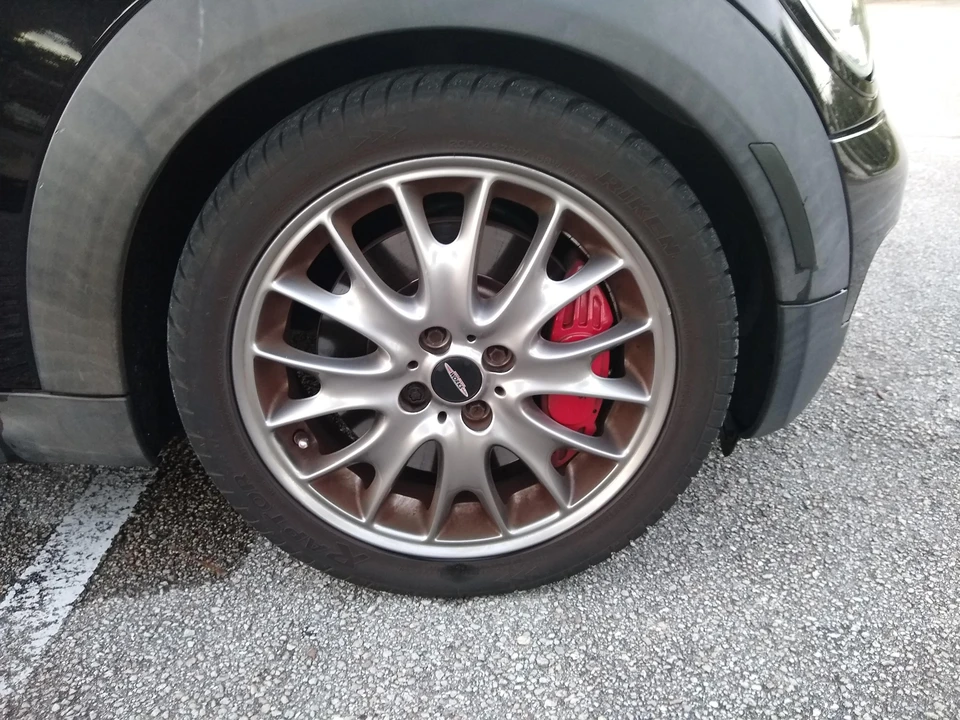2010 Mini Mini John Cooper Works 2nd Gen - Image 19 of 30