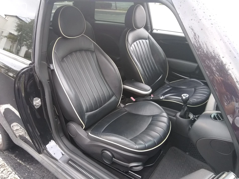 2010 Mini Mini John Cooper Works 2nd Gen - Image 27 of 30