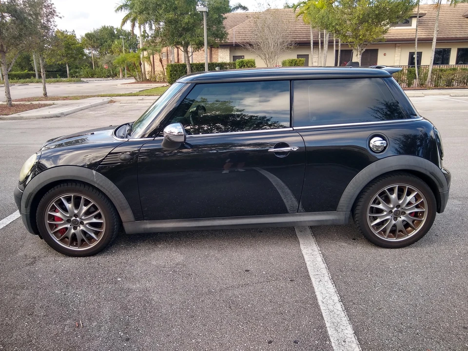 2010 Mini Mini John Cooper Works 2nd Gen - Image 7 of 30