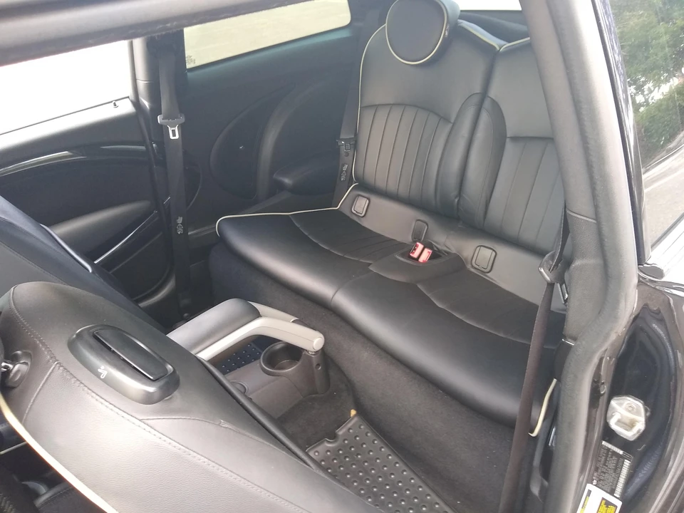 2010 Mini Mini John Cooper Works 2nd Gen - Image 28 of 30