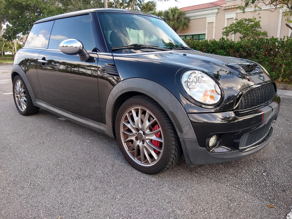 2010 Mini Mini John Cooper Works 2nd Gen - Image 9 of 30