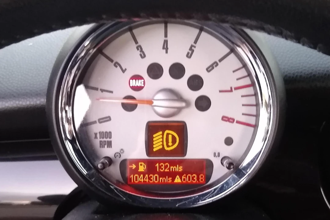 2010 Mini Mini John Cooper Works 2nd Gen - Image 23 of 30