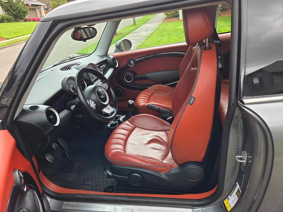 2010 Mini Mini 2nd Gen - Image 5 of 10