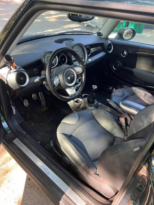 2010 Mini Mini Cooper S 1st Gen - Image 8 of 13