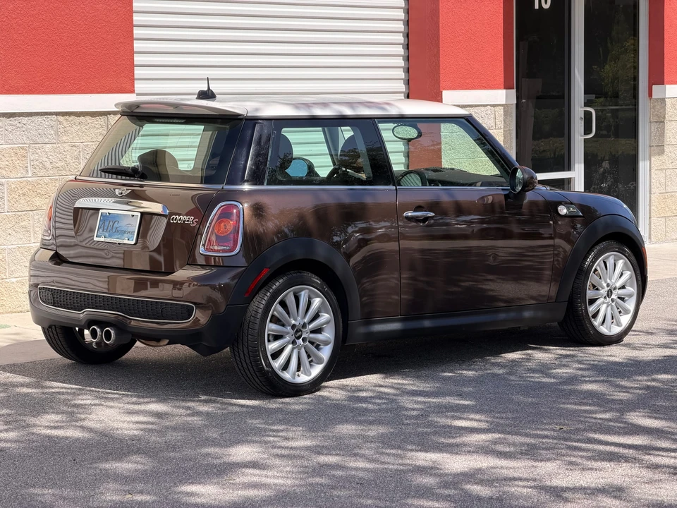 2010 Mini Mini 2nd Gen - Image 12 of 31