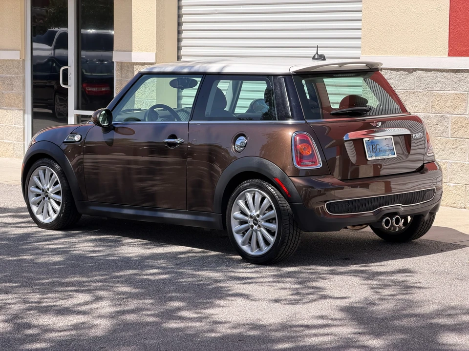 2010 Mini Mini 2nd Gen - Image 10 of 31