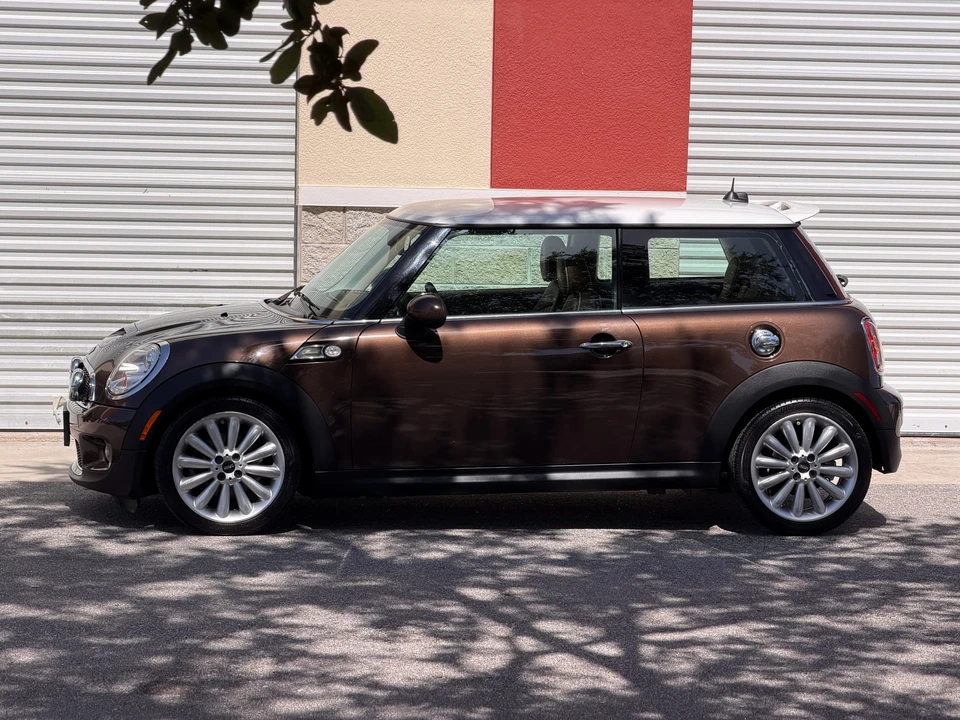 2010 Mini Mini 2nd Gen - Image 5 of 31