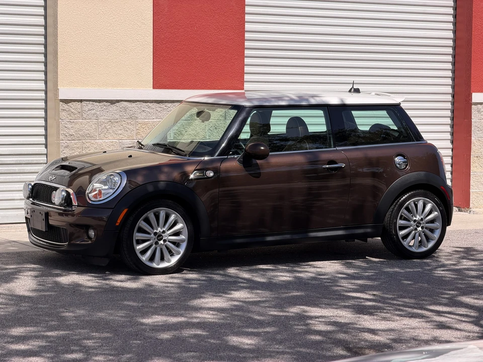 2010 Mini Mini 2nd Gen - Image 4 of 31