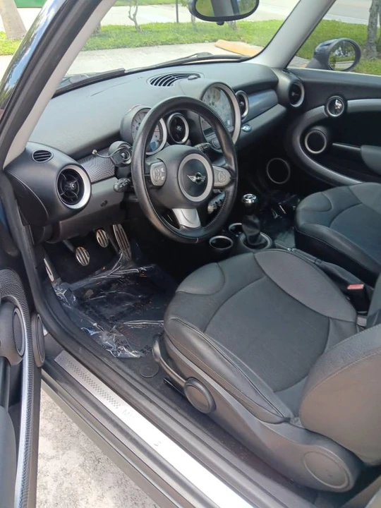 2010 Mini Mini 2nd Gen - Image 11 of 20