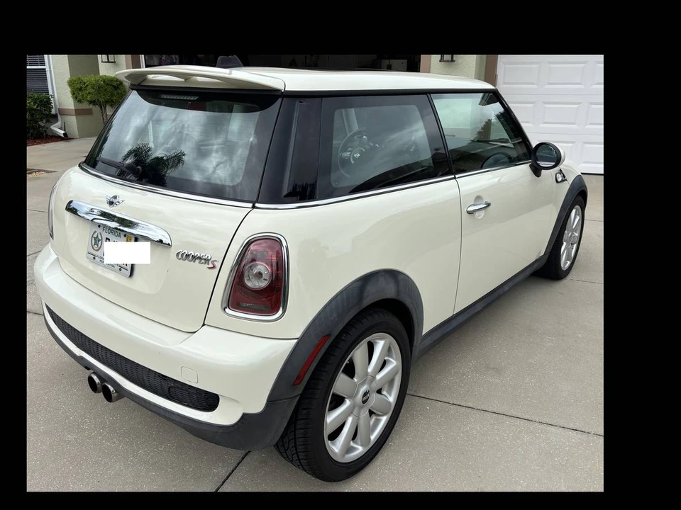 2010 Mini Mini 2nd Gen - Image 3 of 8