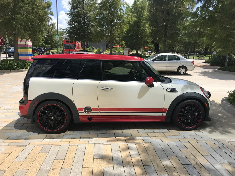 2010 Mini Clubman 1st Gen - Image 2 of 31