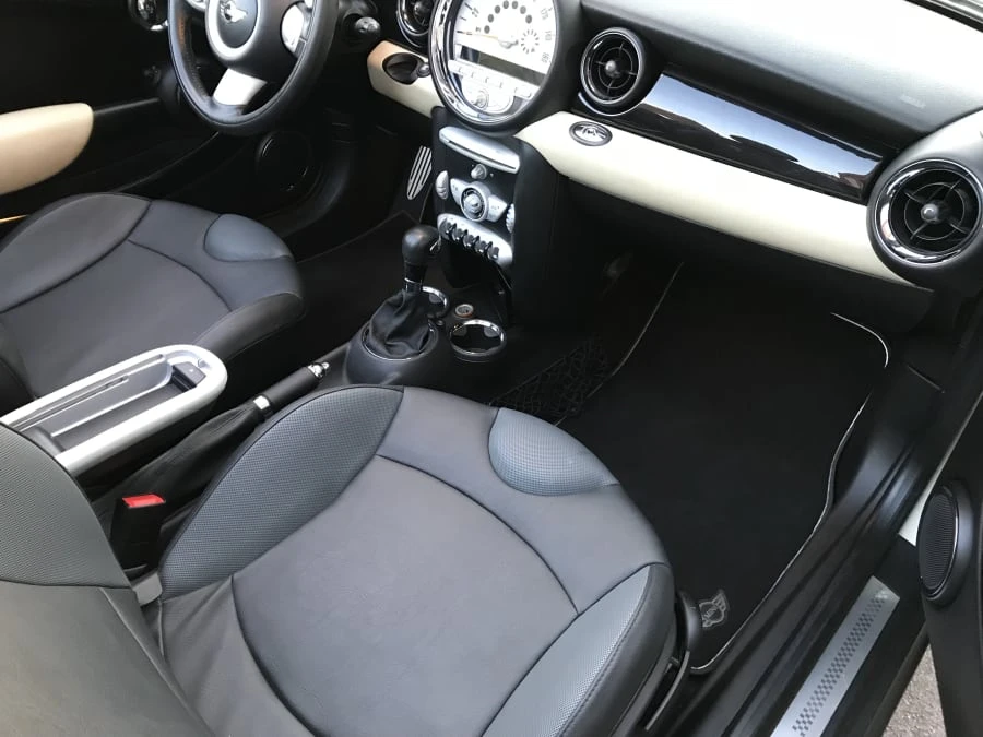 2010 Mini Mini 2nd Gen - Image 5 of 7