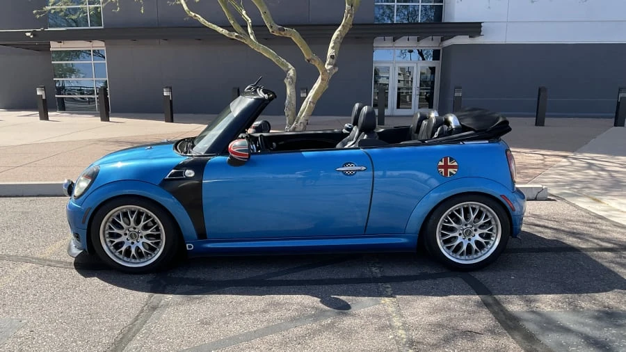 2010 Mini Mini 2nd Gen - Image 2 of 12
