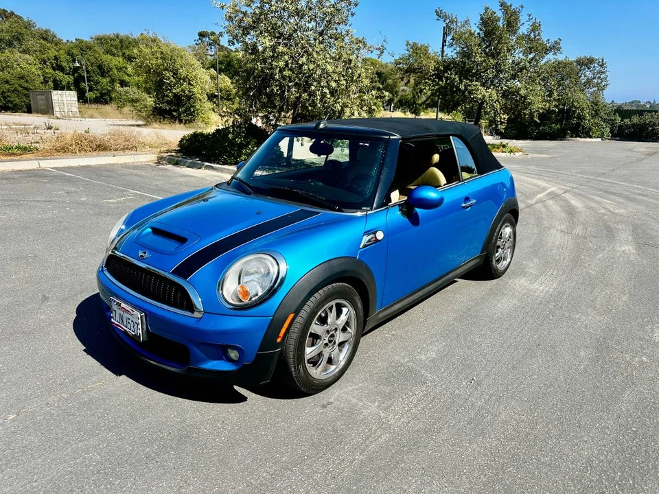 2010 Mini Mini 2nd Gen - Image 2 of 5